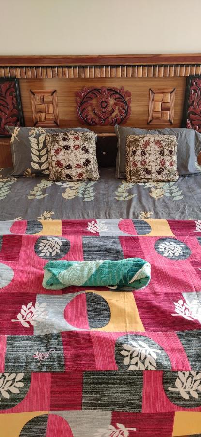 ג'אבלפור Love & Peace Apartment מראה חיצוני תמונה