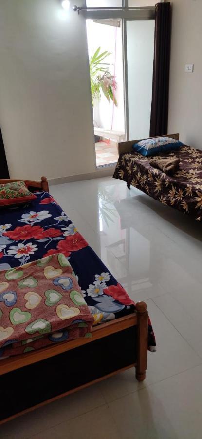 ג'אבלפור Love & Peace Apartment מראה חיצוני תמונה