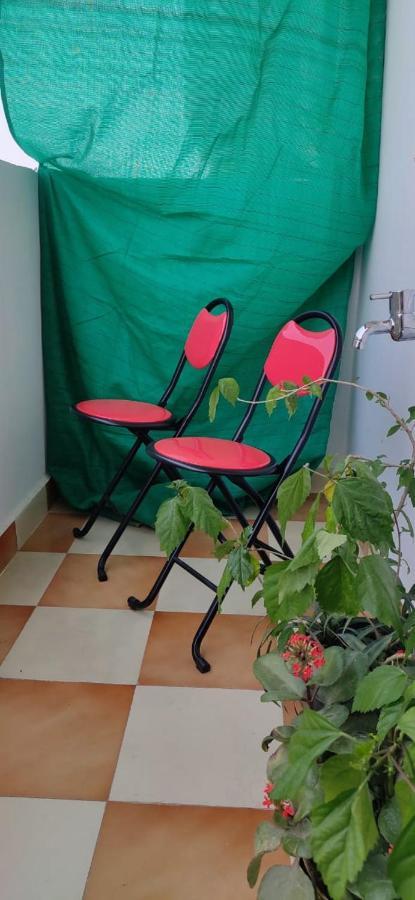 ג'אבלפור Love & Peace Apartment מראה חיצוני תמונה